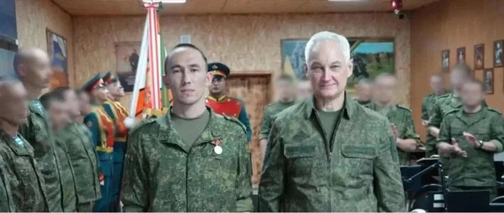 🪖Министр обороны наградил бойца из Башкирии медалью «За храбрость»