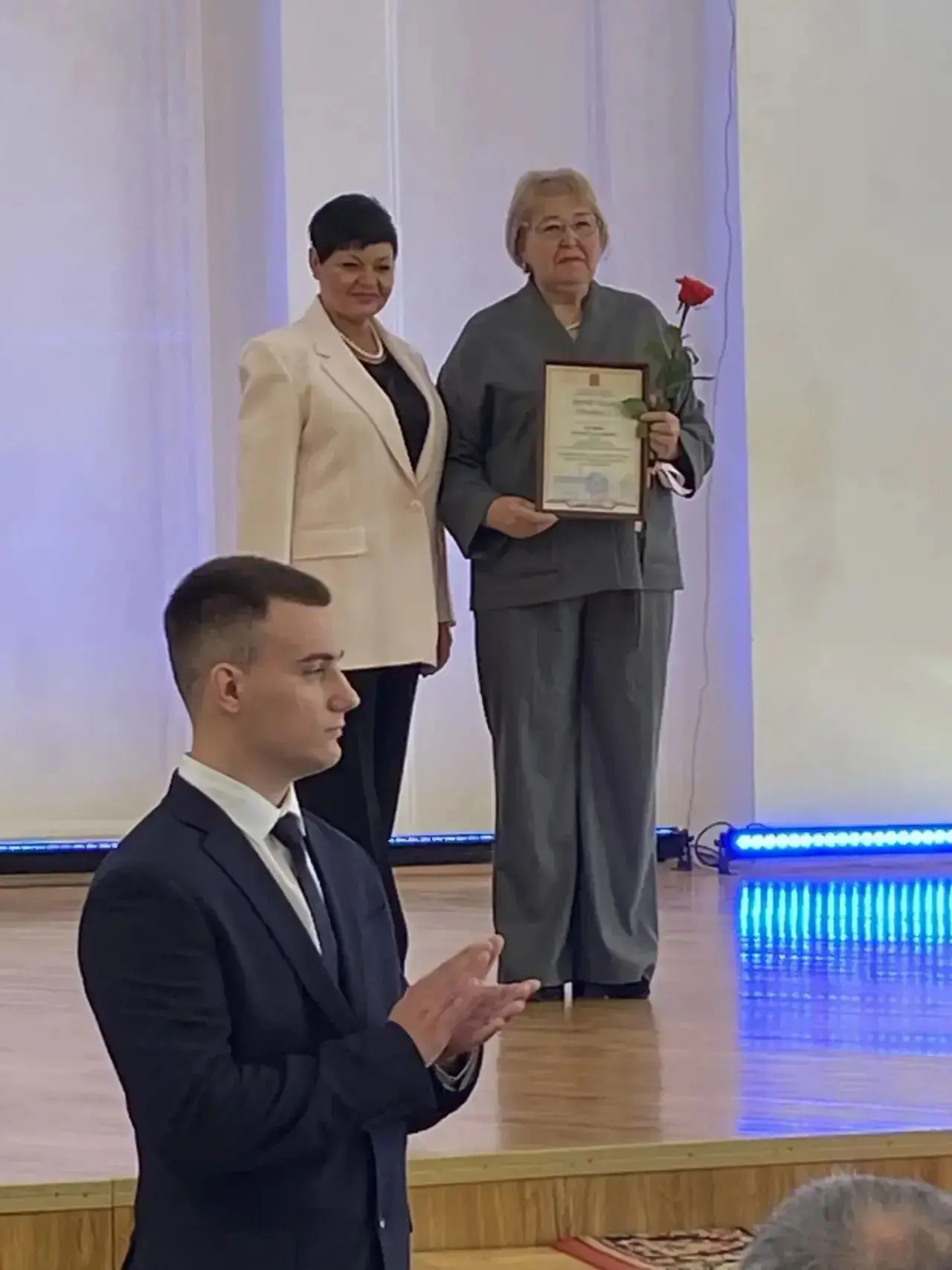 💐 Поздравляем нашего любимого директора с получение заслуженной награды❤️❤️❤️