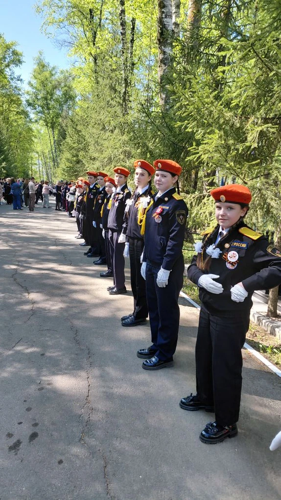 9 мая в рамках мероприятий, посвященных 81-ой годовщине Великой Победы, на мемориальном кладбище Сар