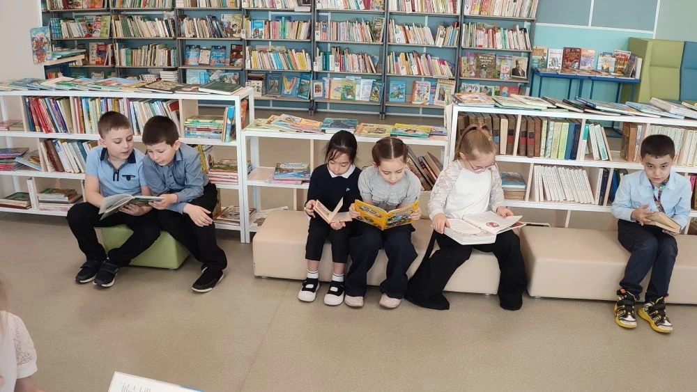 📚 Библиотечные истории  На прошлой неделе в библиотеке было наполнено атмосферой открытия и знаний. 