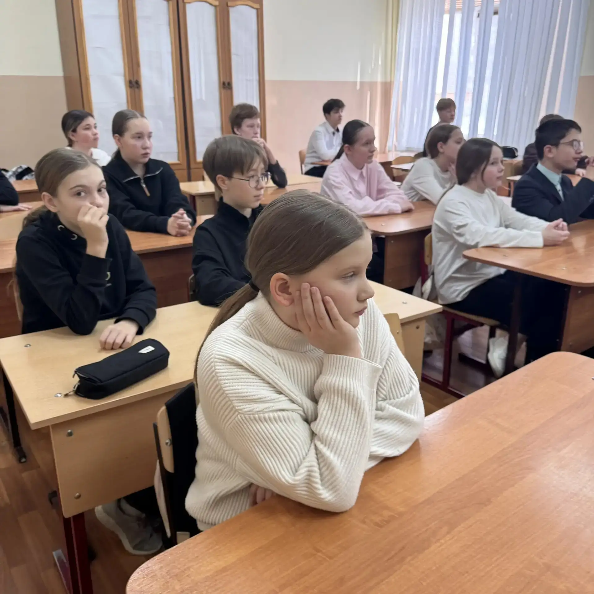 Родители 6д класса организовали встречу с Начальником ФКУ УИИ УФСИН России по Костромской области Ме