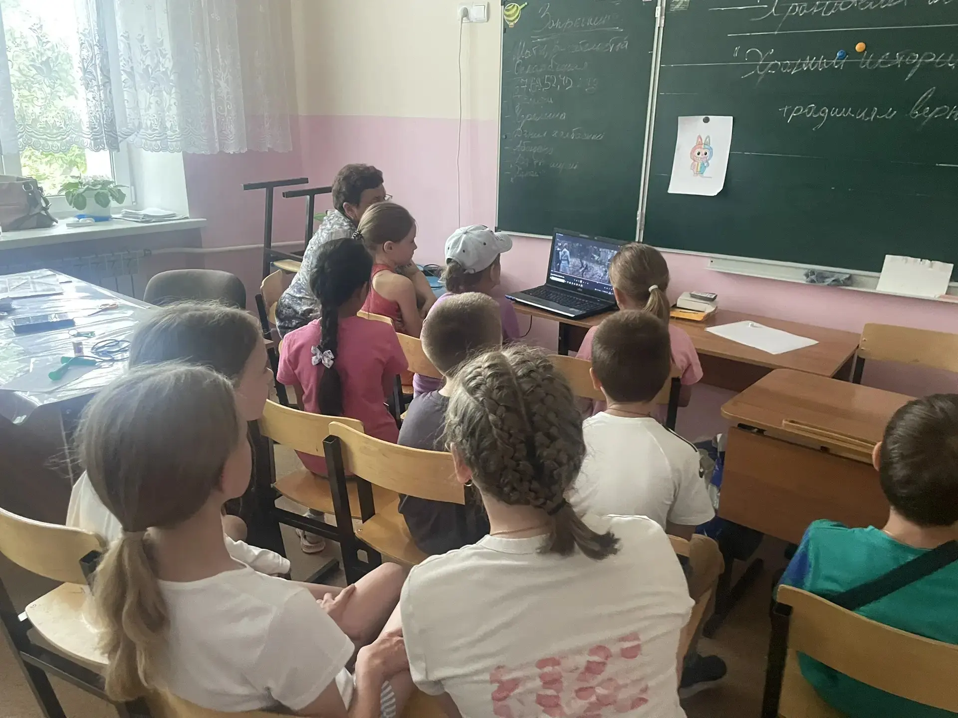В нашем летнем пришкольном лагере учителя начальной школы: Мотина Ирина Николаевна, Осипова Анна Вал