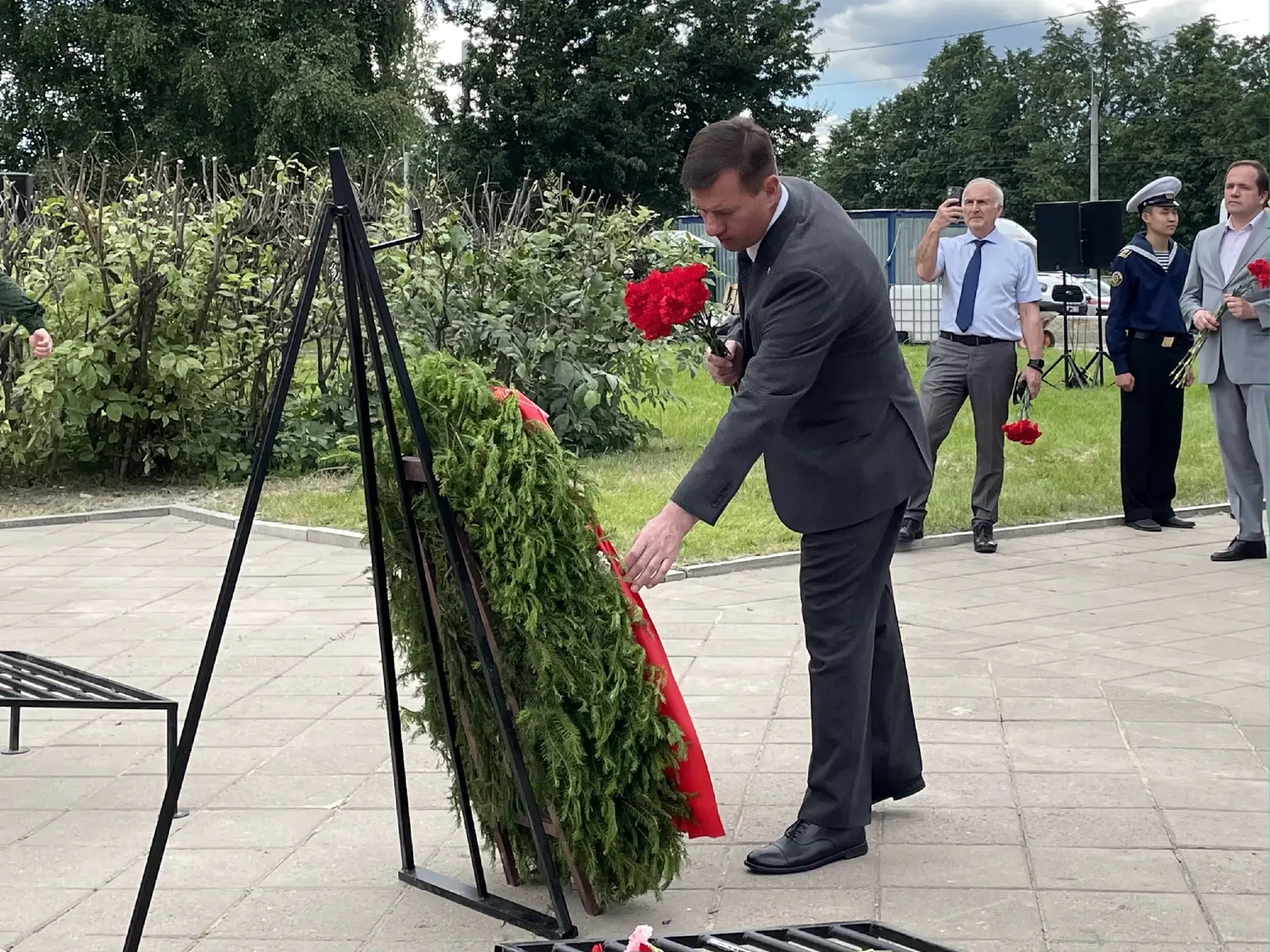 🕯Сегодня, в День памяти и скорби, на мемориале «Журавли» состоялся траурно-торжественн...