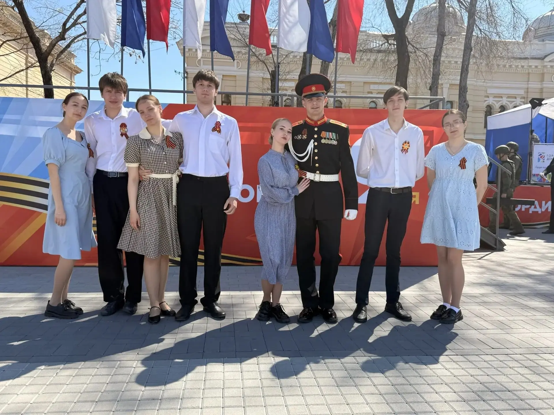 ✨ Вальс Победы  Наши старшеклассники стали частью большого и трогательного события — городской акции
