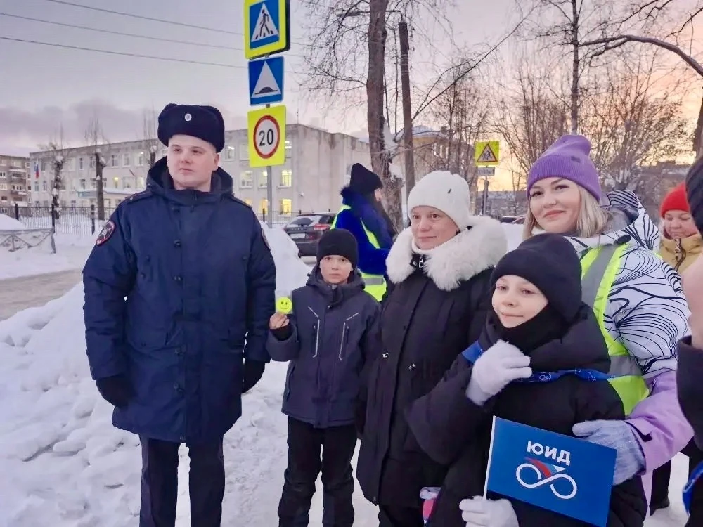 ☝️ ЮИД ☝️  🤩 Активисты нашей школы — отряд ЮИД, родительский патруль и сотрудники ГАИ провели совмес
