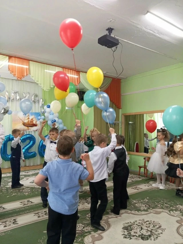 ✨Отзвенел выпускной в нашем любимом детском саду!💫🎈💫

Кажется, только вчера вы ребята пришли в де