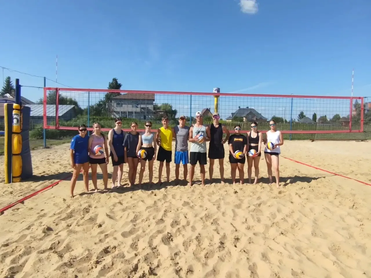 ☀️ Лето — не только про отдых, но и про движение вперёд! ☀️

Наши волейболисты сейчас на учебно‑трен