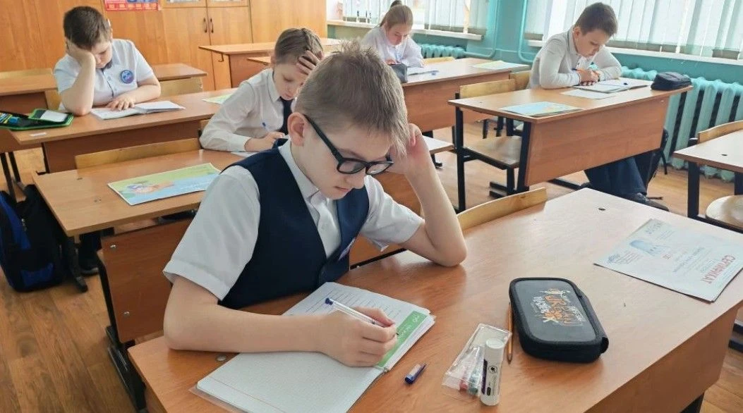 С приближением 22 апреля – Международного дня Земли – в МБОУ СОШ №3 города Рассказово проходят мероп