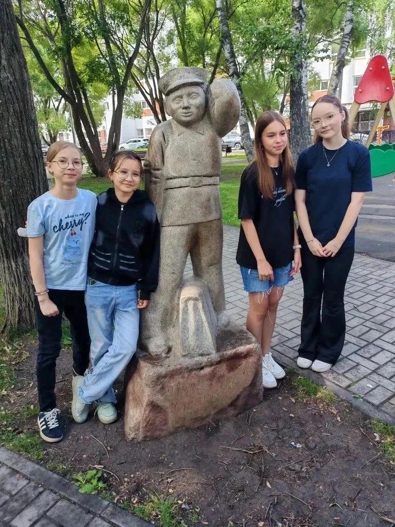 ❤️ Сегодняшний день в школьном лагере подарил ребятам море ярких впечатлений! ❤️ 
Утро началось с пр