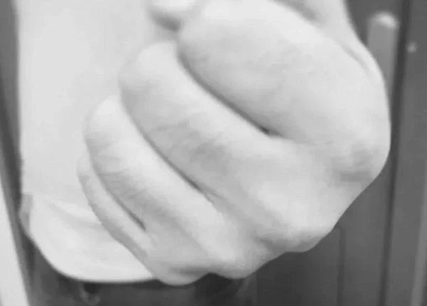 😨 Улан-удэнец три дня прятал труп товарища на балконе