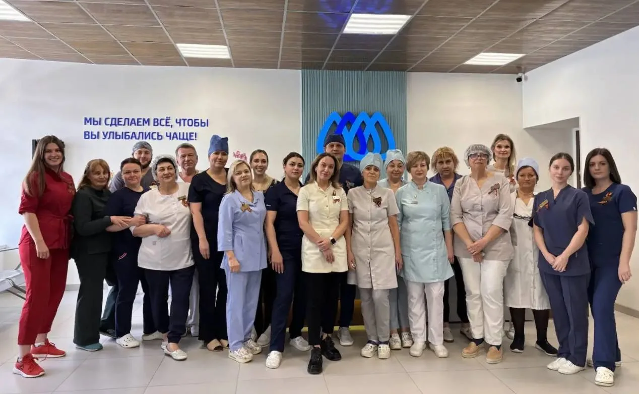 Дорогие коллеги и друзья🥼

Сегодня мы отмечаем важный и значимый праздник — День медицинского работ