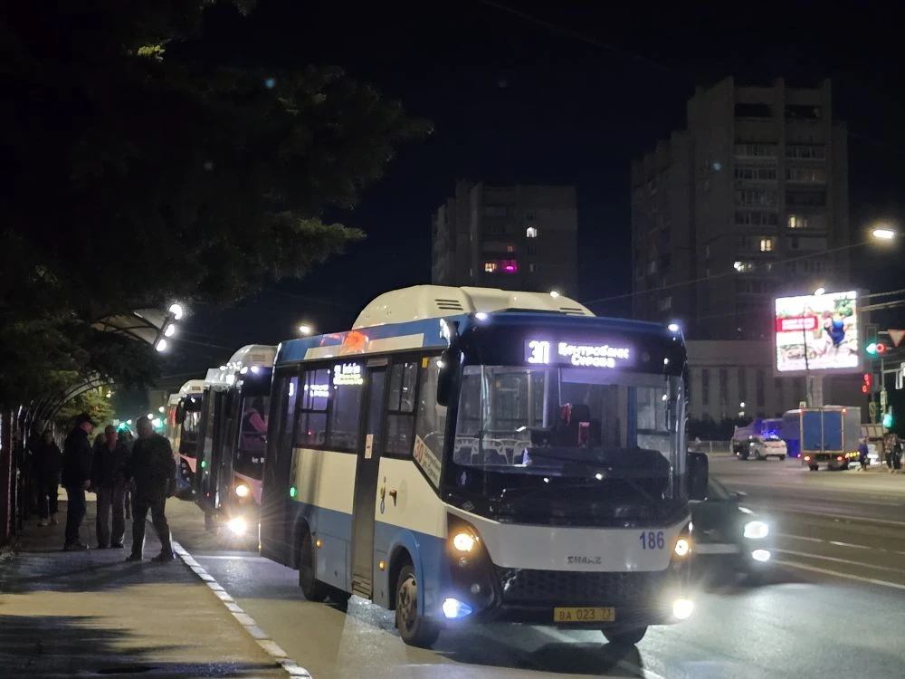 Дорогие ульяновцы, автобусы ждут вас на остановках «УЛЬГЭС», «ТРЦ Спартак», трамваи гот...