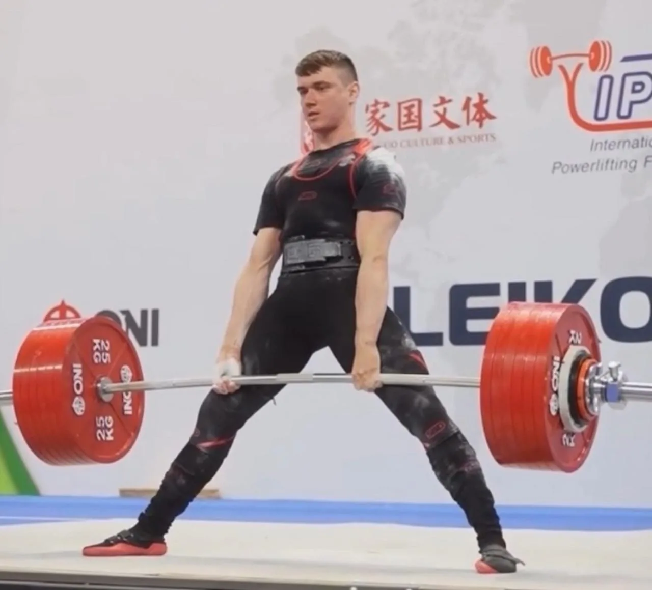 💪 Калужский пауэрлифтер установил новый мировой рекорд на соревнованиях в Китае  В Поднебесной завер
