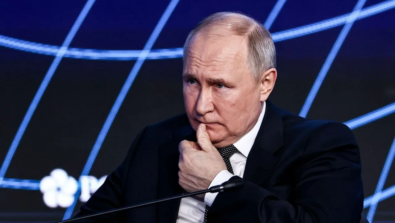 От коммуналки в Песках до зала самбо: где прошло детство Владимира Путина