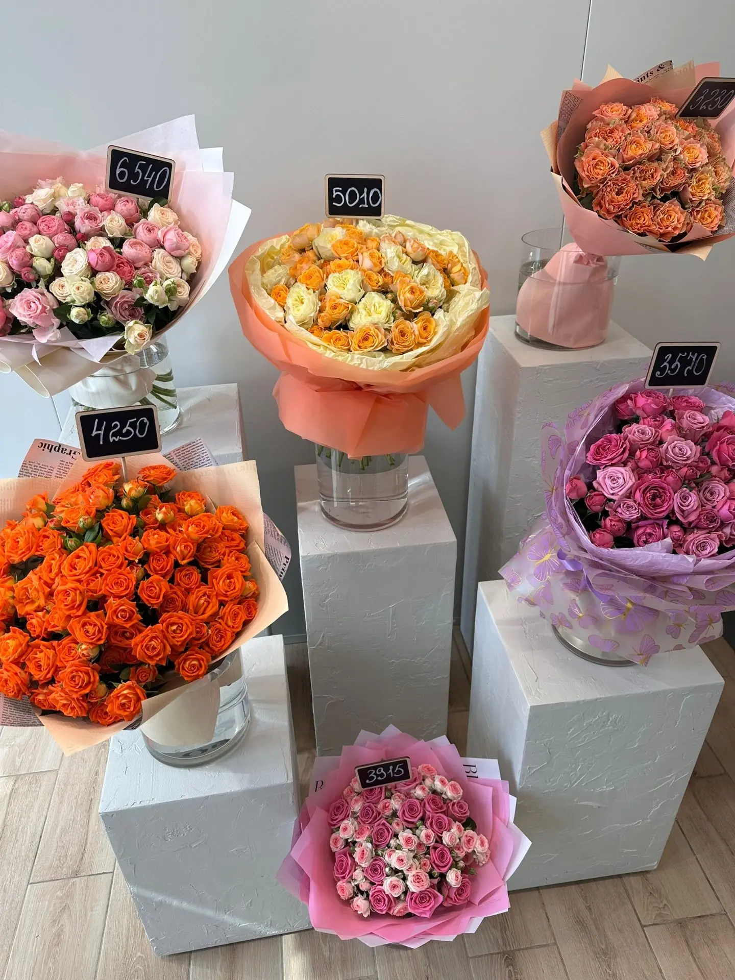 Если вы не успели оформить предзаказ роз - не беда!🌹