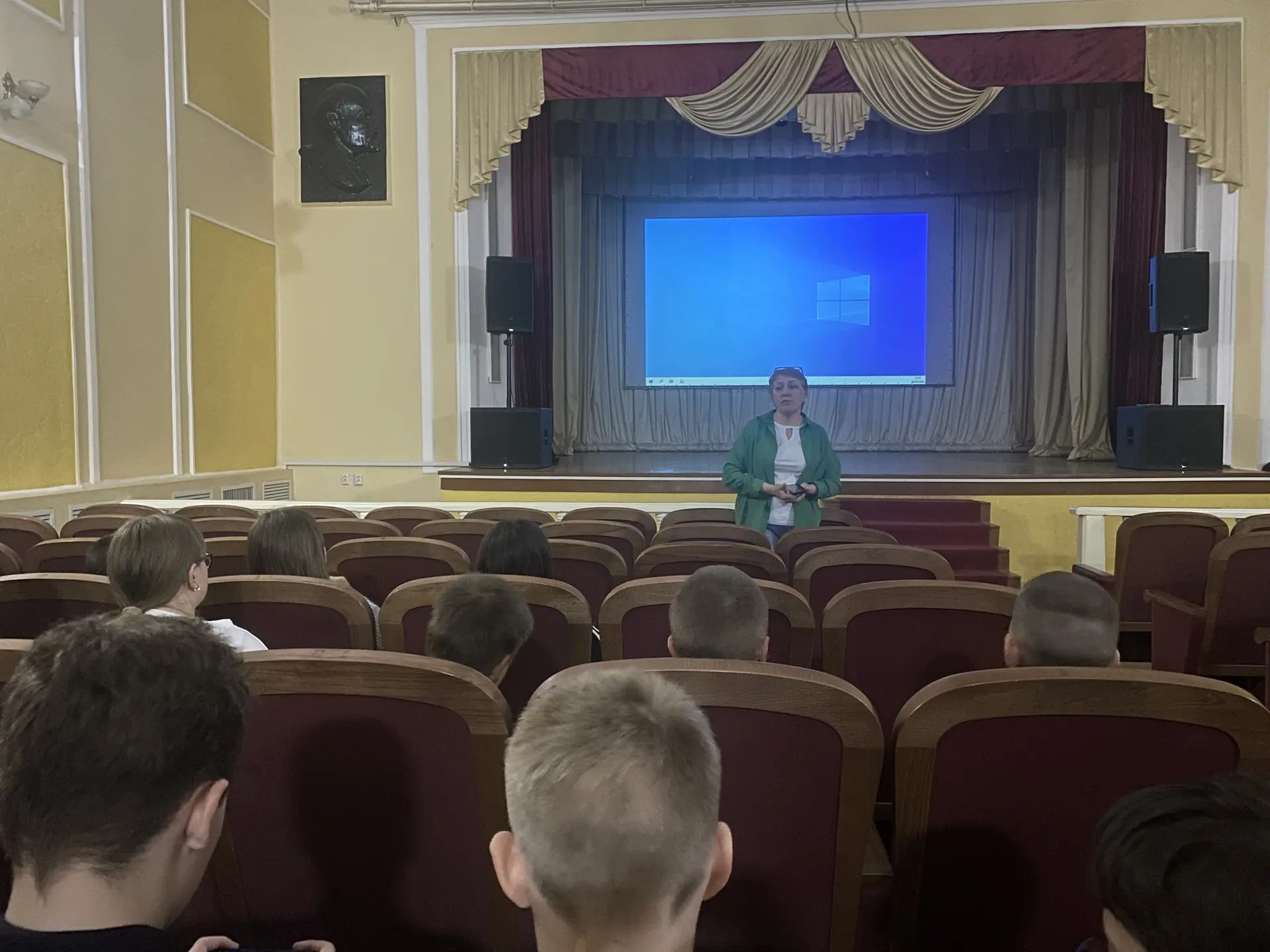 🎬🎬🎬Кино уроки в школе🎬🎬🎬