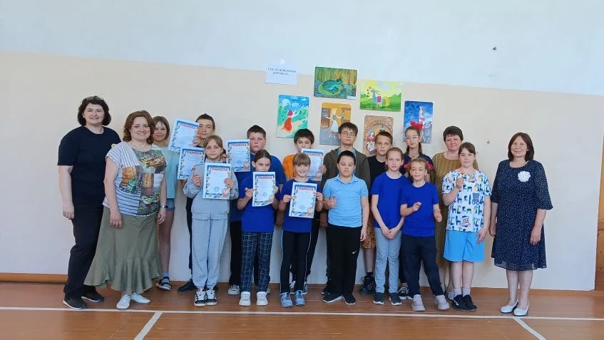 В день детских общественных организаций в МКОУ "ООШ", с.Волконское прошла спортивная иг...