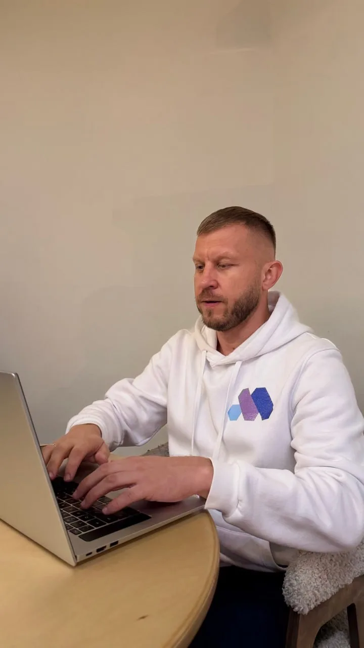 Компания растёт ровно до размера твоего дня 🔥