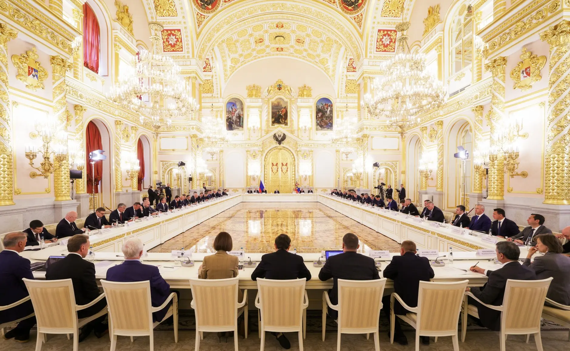 Народный фронт предложил ввести бесплатный проезд по платным дорогам для многодетных семей