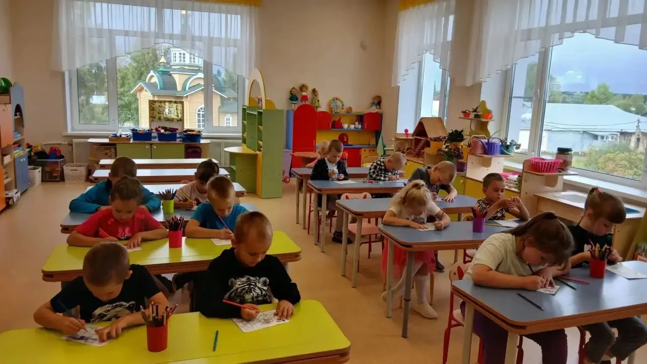 В рамках тематической недели «Лето красное, прощай!» ребята из средней и старшей групп ...