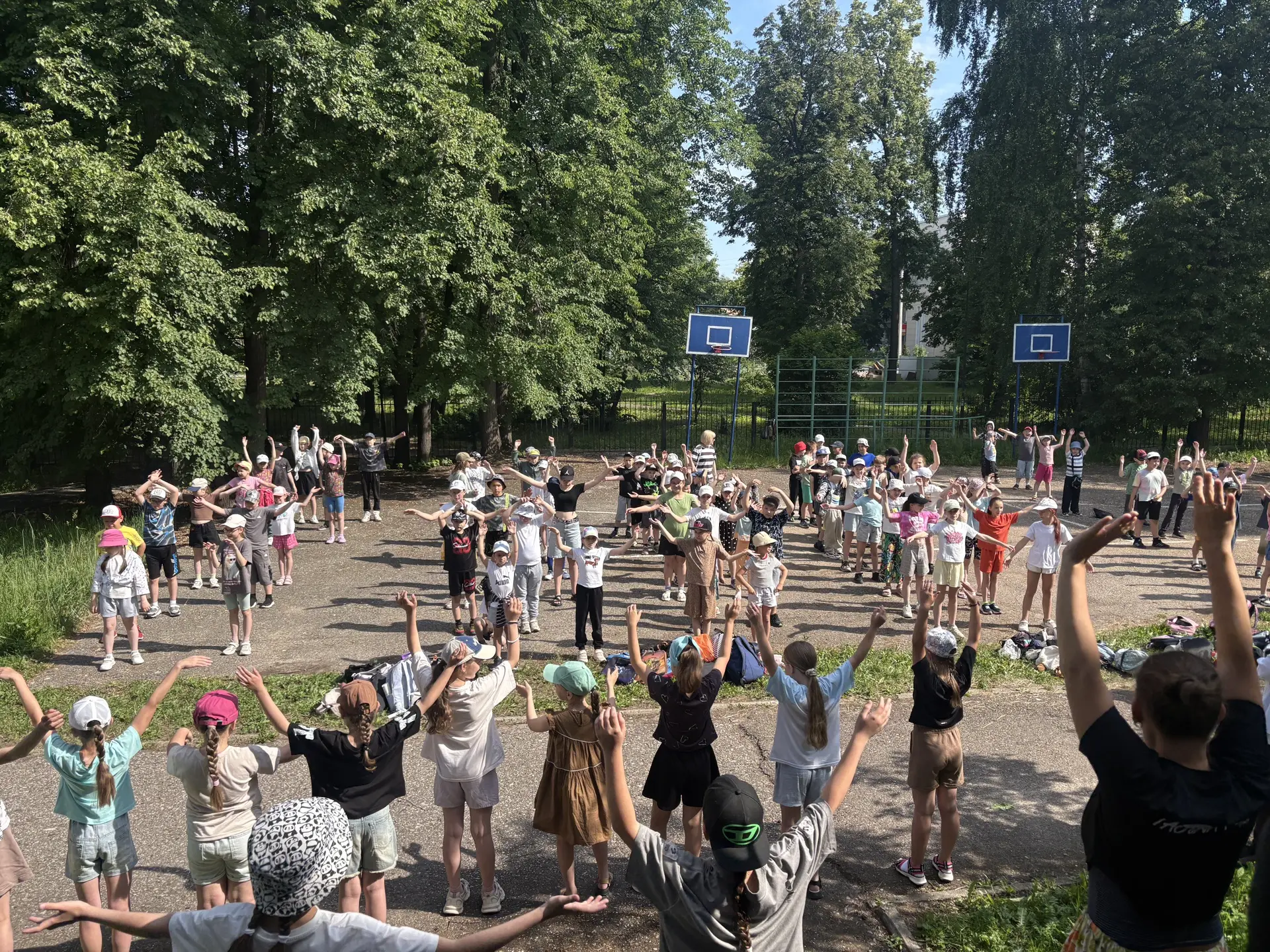 В пришкольном лагере День здоровья и спорта 🤾‍♀️

По ежедневной традиции провели оздоравливающую за