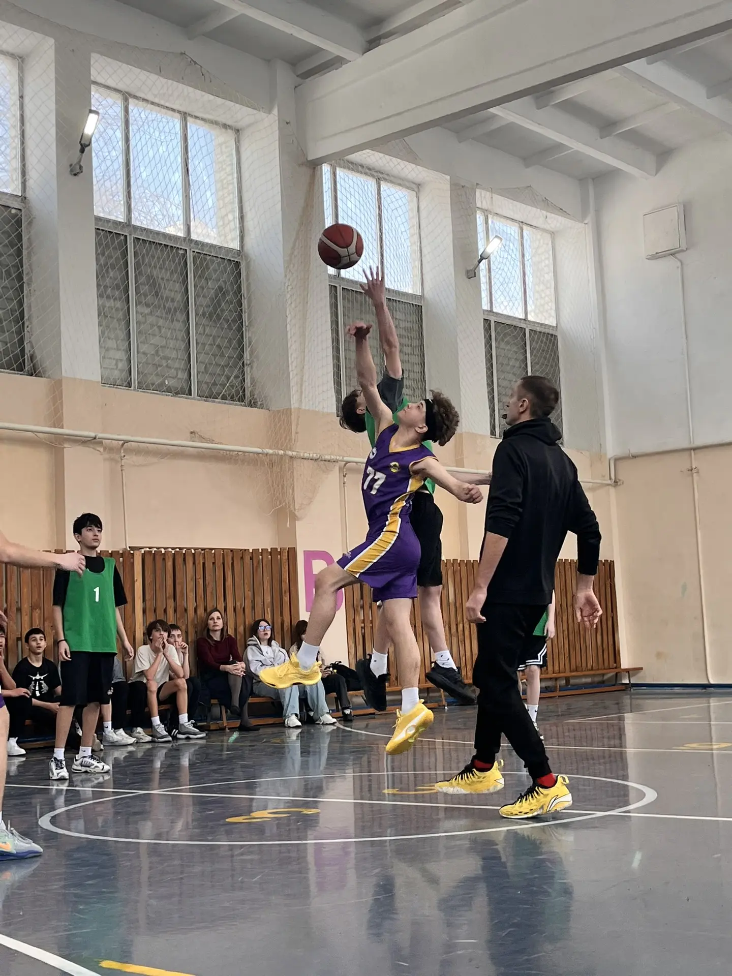🏀Дорогие друзья!  На этой неделе стартовали школьные соревнования по баскетболу! Обучающимся с 5 по 