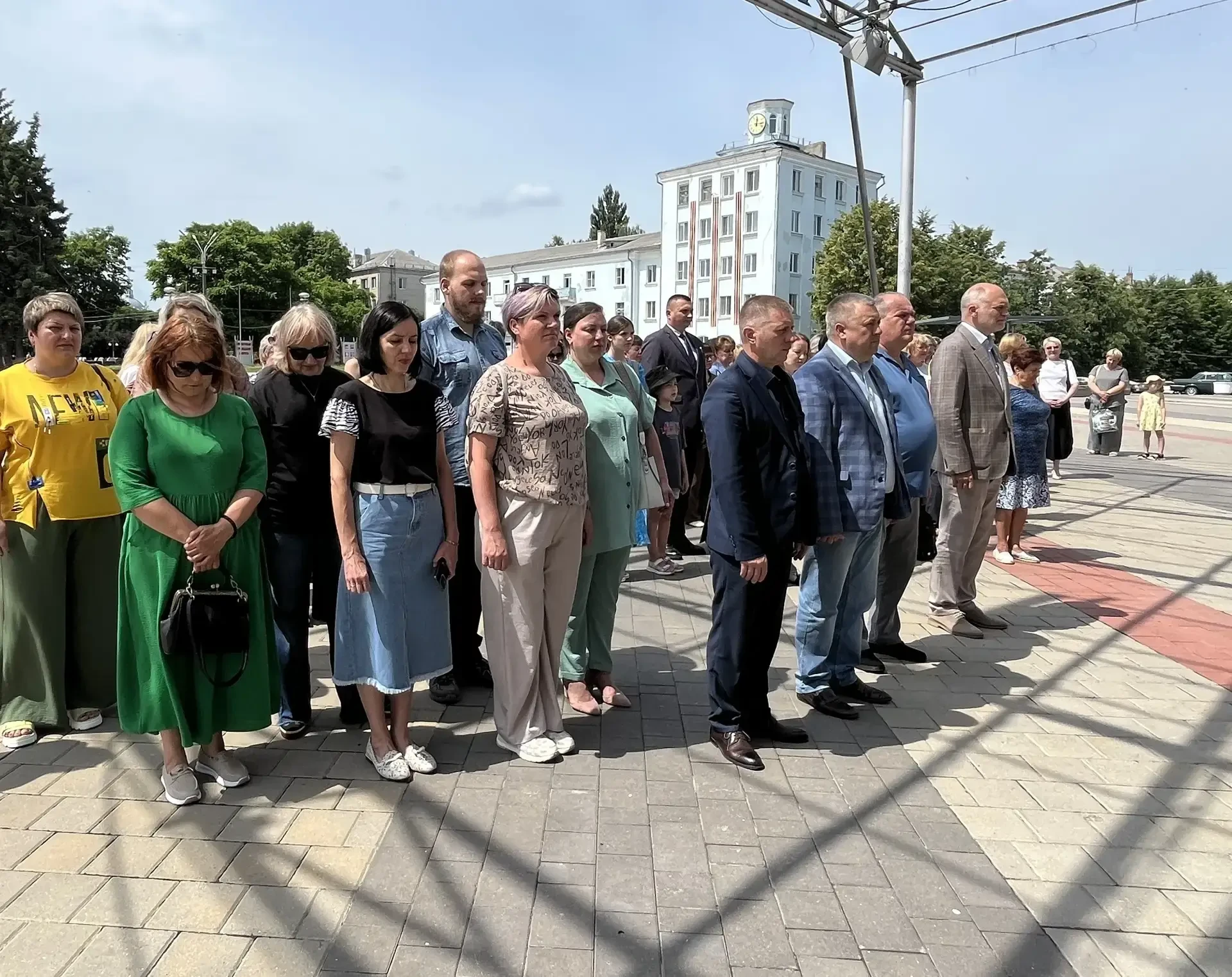 Новозыбковский округ присоединился ко Всероссийской минуте молчания

Сегодня, в День памяти и скорби