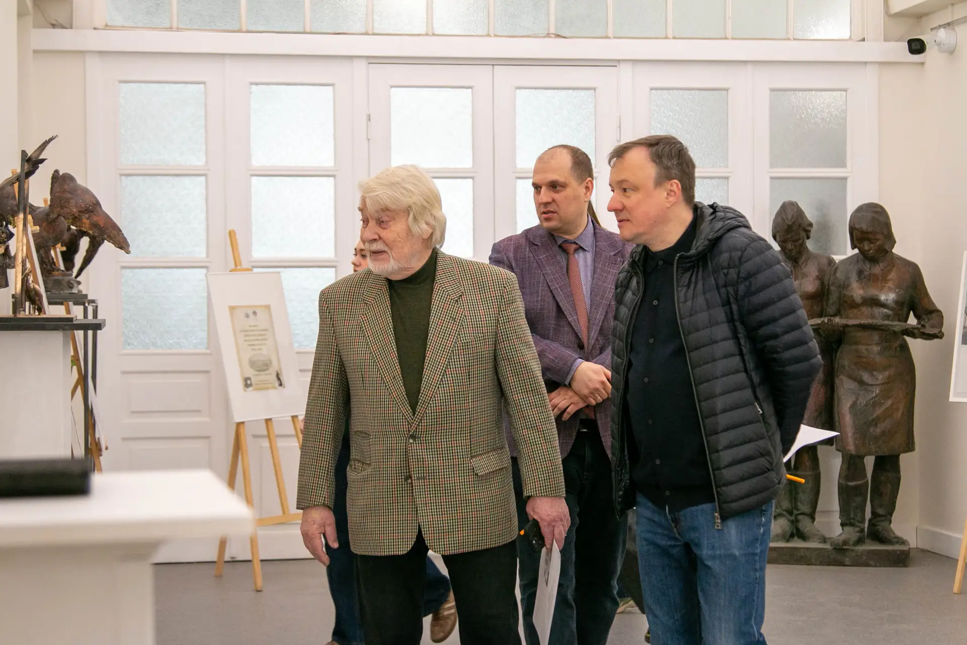 В университете прошёл конкурс на создание дизайн-проекта и эскиза скульптуры «Пеликан». Скульптуру у