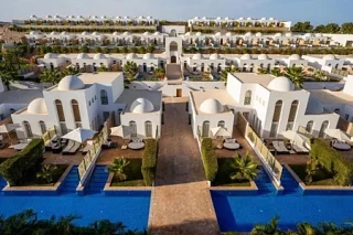 Fort Arabesque Resort, Spa & Villas Хургада, Египет 🇪🇬 

📍 Макади Бей, 1 береговая линия и 30 кил