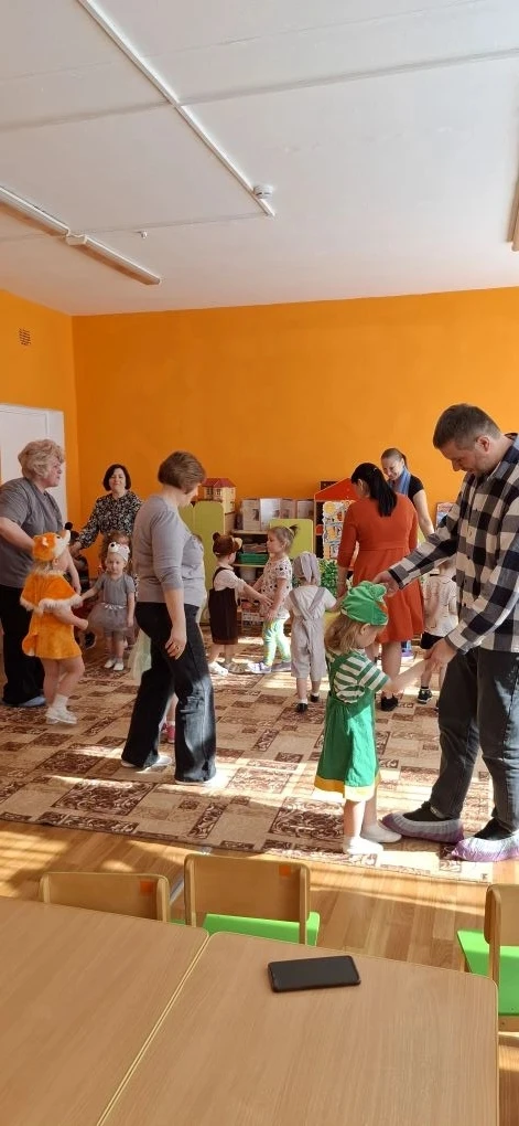 В апреле ДО "Золотой петушок" традиционно приглашает на "День открытых дверей",  предоставляя родите