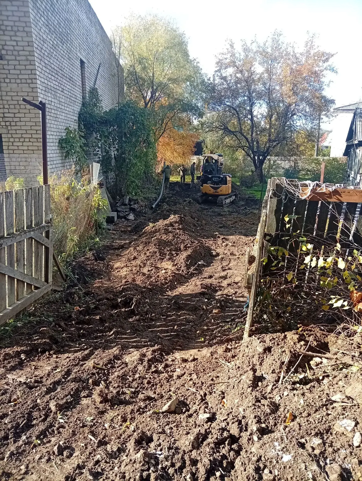 В Рощино завершаются работы по реконструкции линии водоснабжения