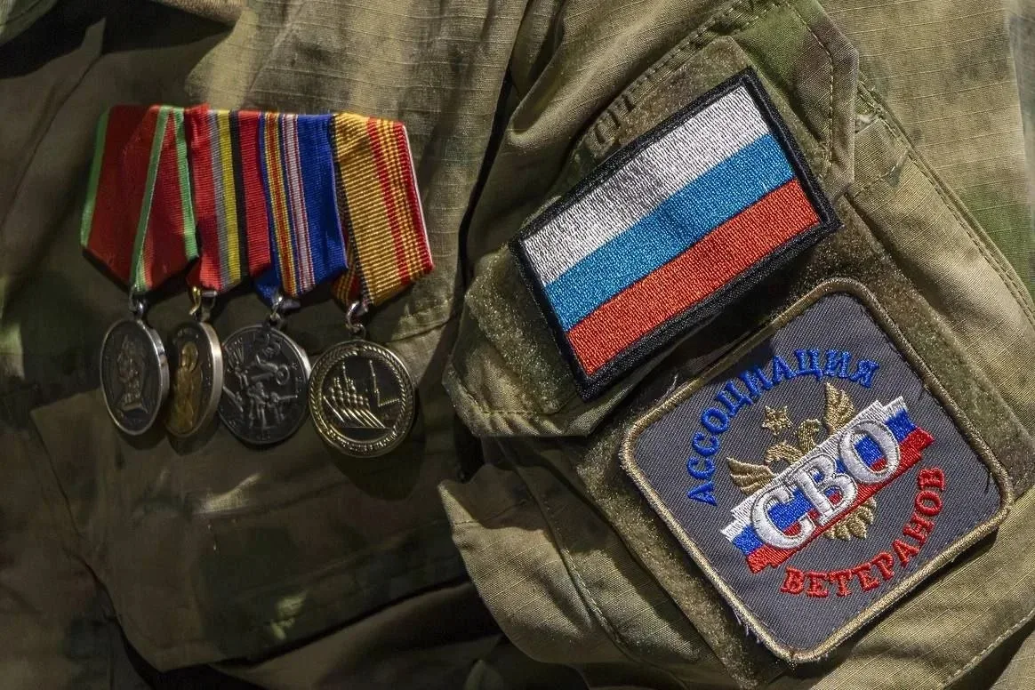 ‼В Самаре арестовали директора фирмы, обманувшего участников СВО на 2,1 млн рублей.

Железнодорожный