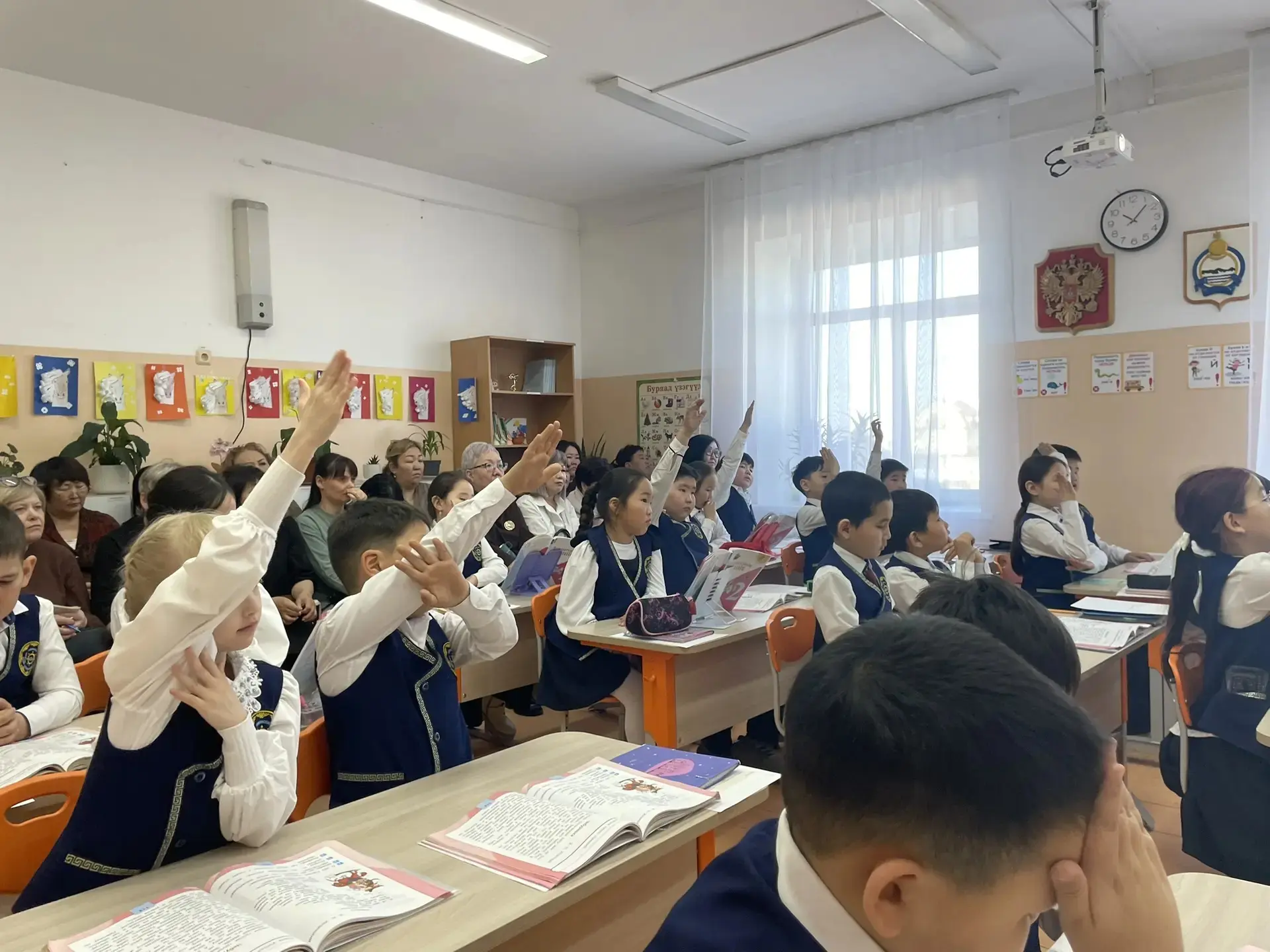 Сегодня в нашей школе прошел районный семинар для учителей начальных классов « Искусственный интелле
