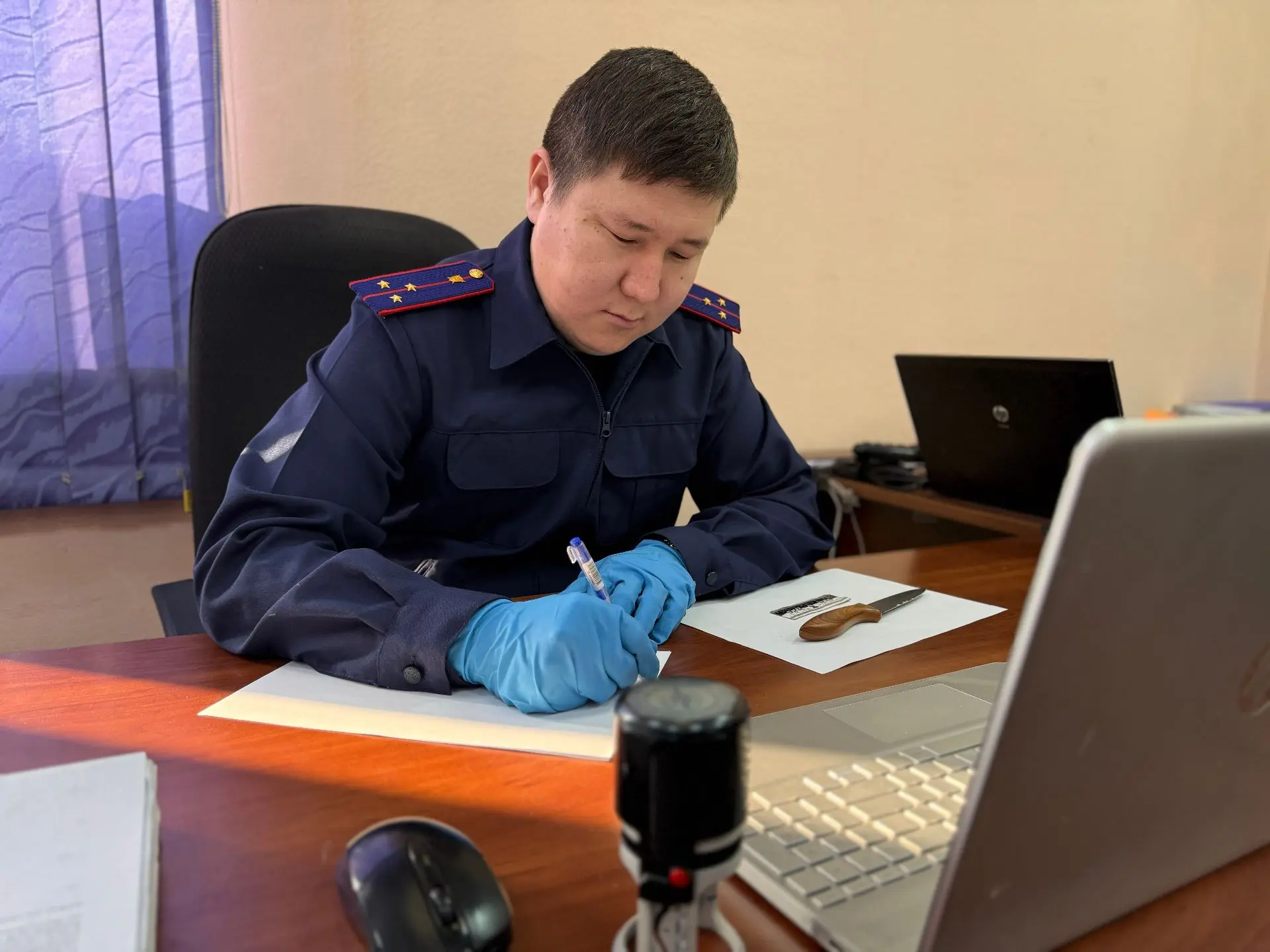 В Республике Тыва двое местных жителей предстанут перед судом за покушение на убийство знакомого
 
С