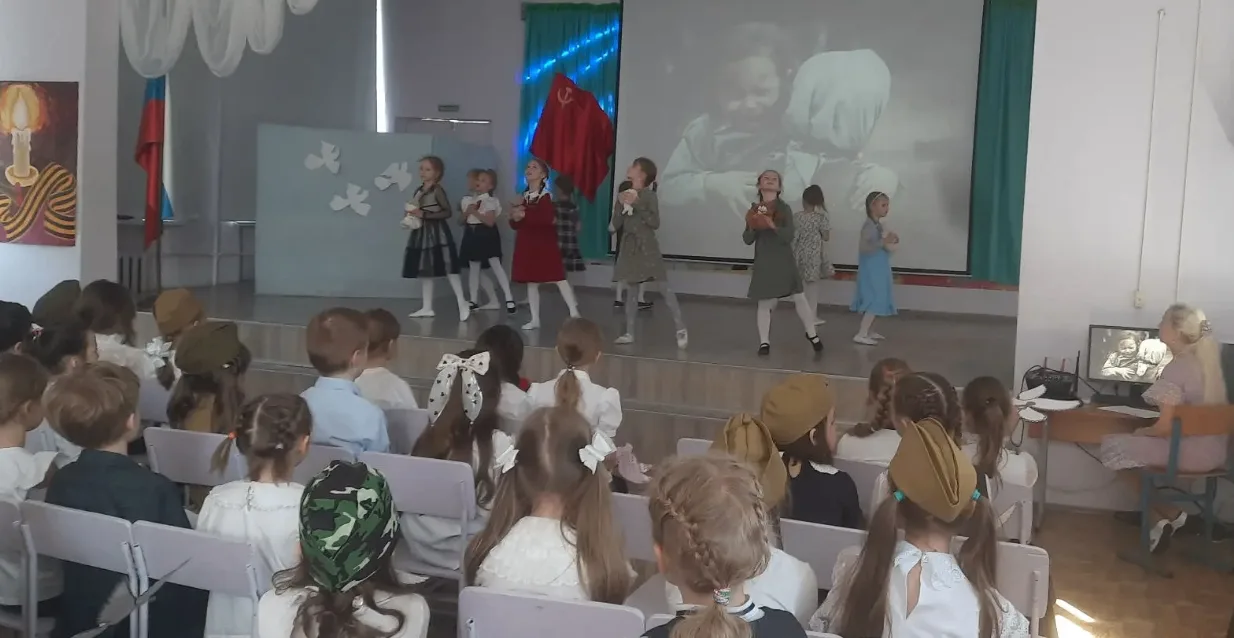 В 1-х классах прошёл праздник «У войны не детское лицо» 5 мая, в преддверии великого Дня Победы, наш