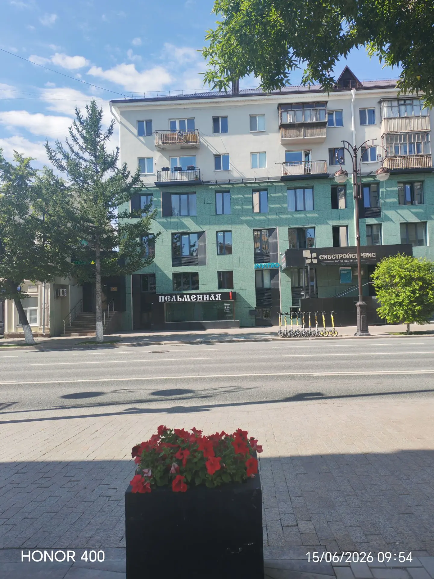 А вы видели, что на месте легендарной пельменной по адресу Республики, 28 открылась новая? Кто-нибуд
