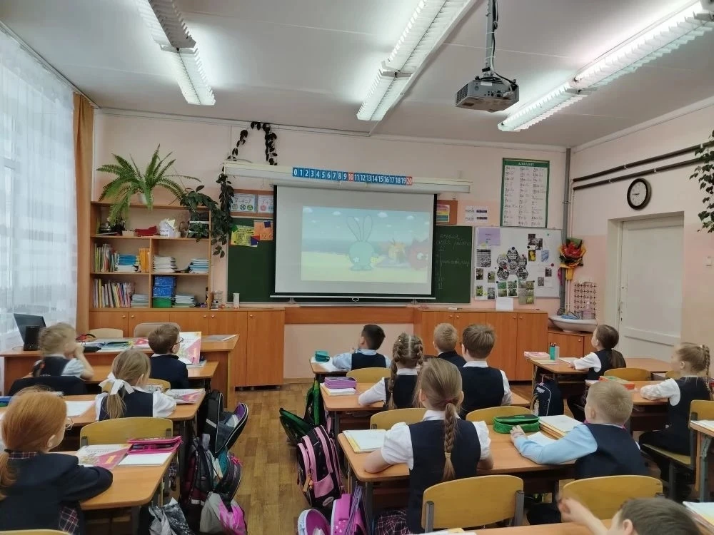 👫Ученики 1 класса отправились на увлекательную экскурсию в гости к природе. 👫Для орлят 1-ых классов 