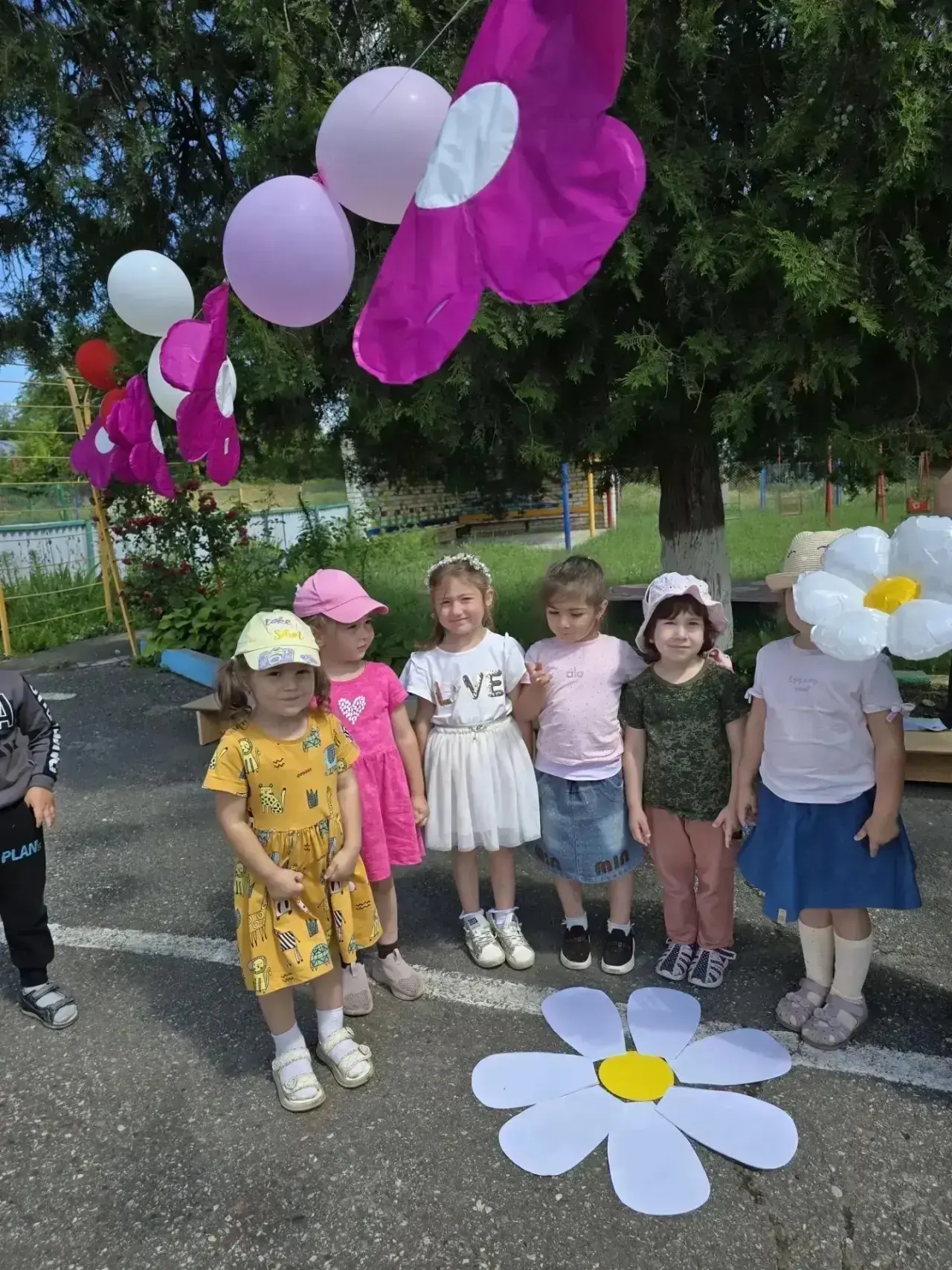 07 илюя 
В первом корпусе нашего детского сада 🌈прошло теплое познавательное мероприятие «Моя семья