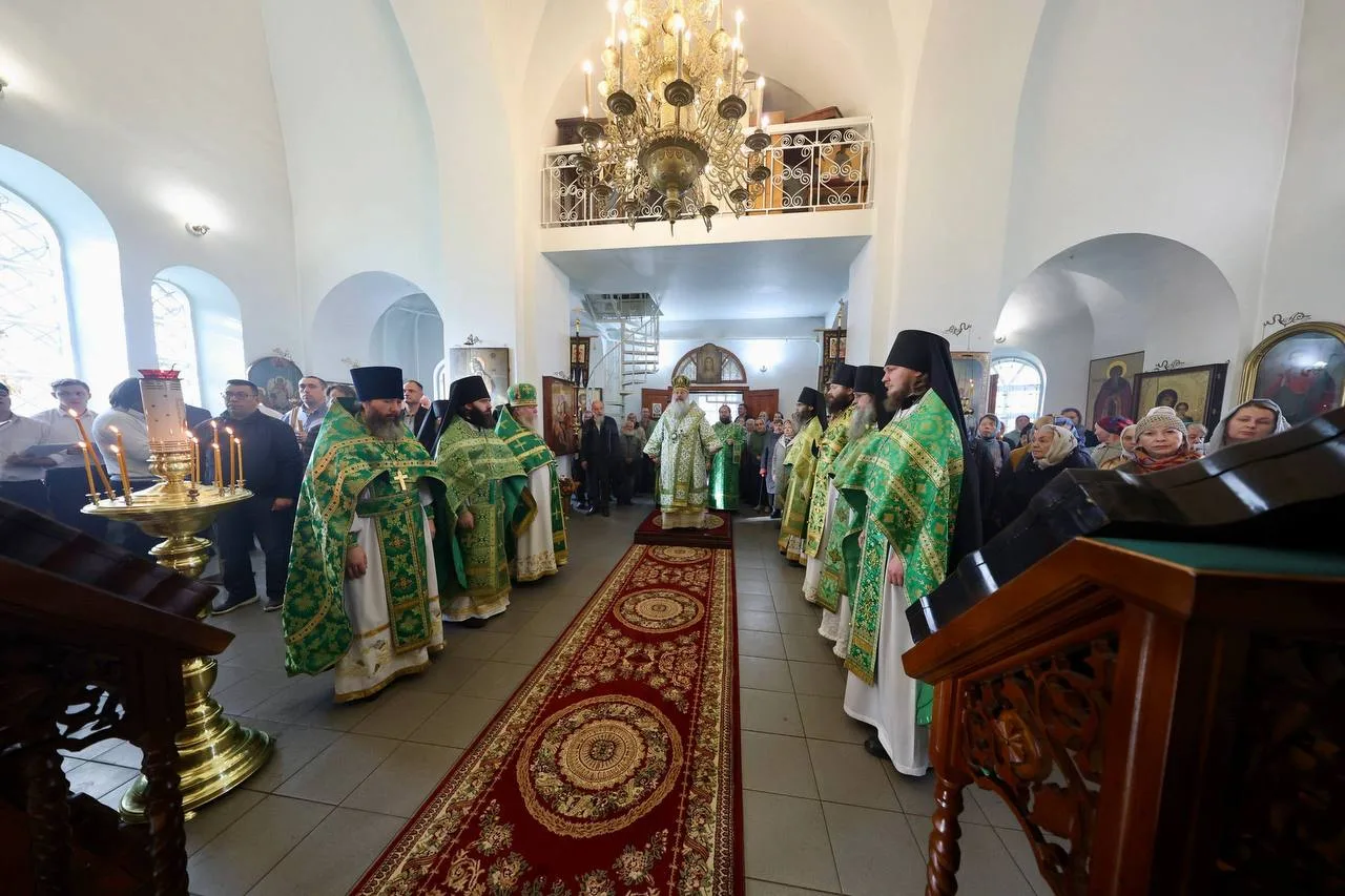 ⚡️ В день памяти преподобного Гавриила Седмиезерного наш владыка митрополит Кирилл сове...