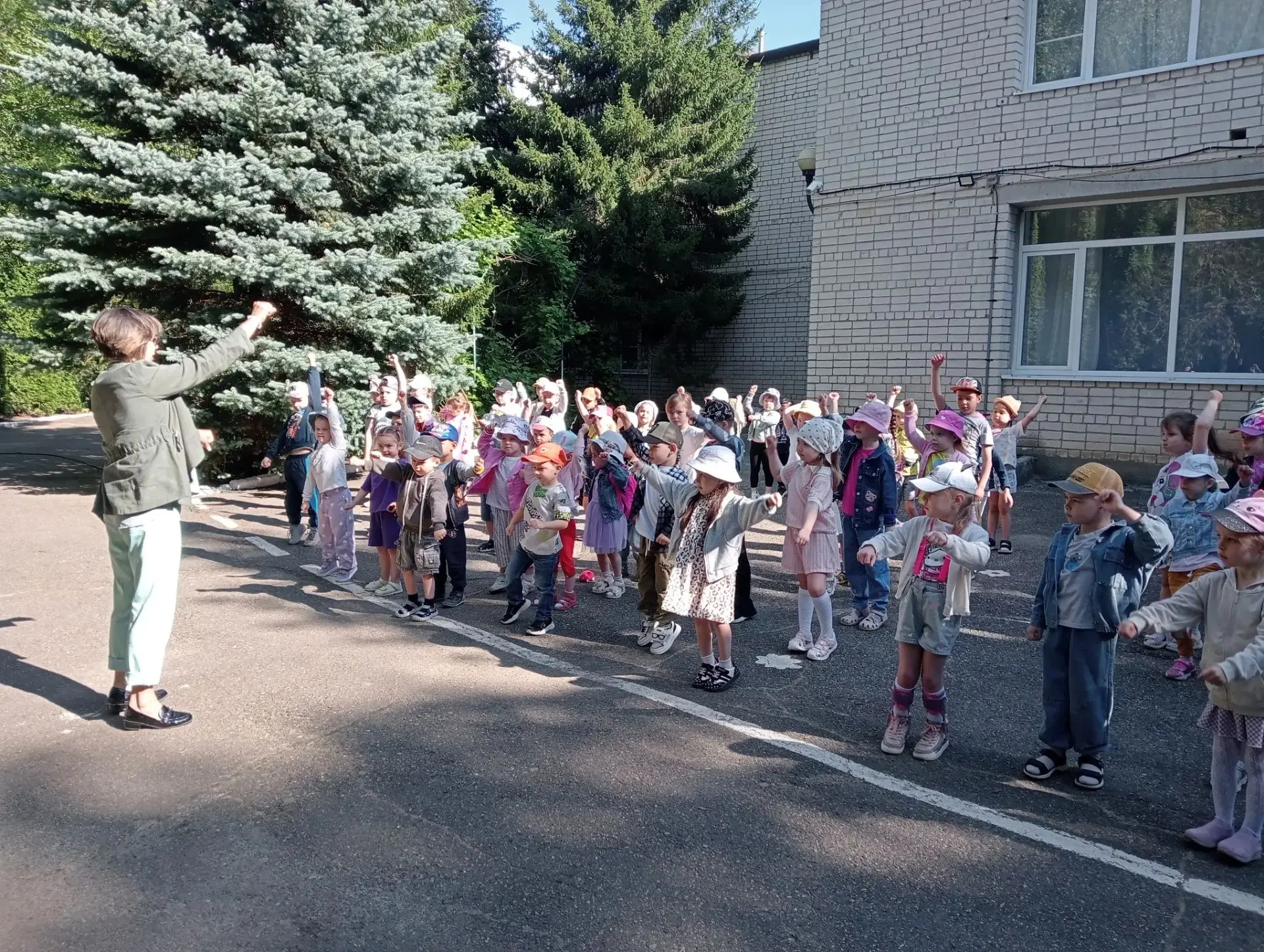 Летнее утро начинается с зарядки 💪