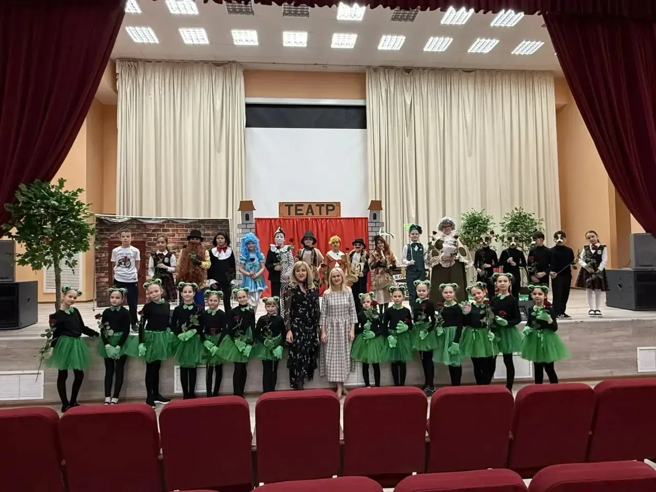 В рамках Недели начальной школы  прошло яркое театральное событие. Учащиеся 3 «В» класса под руковод