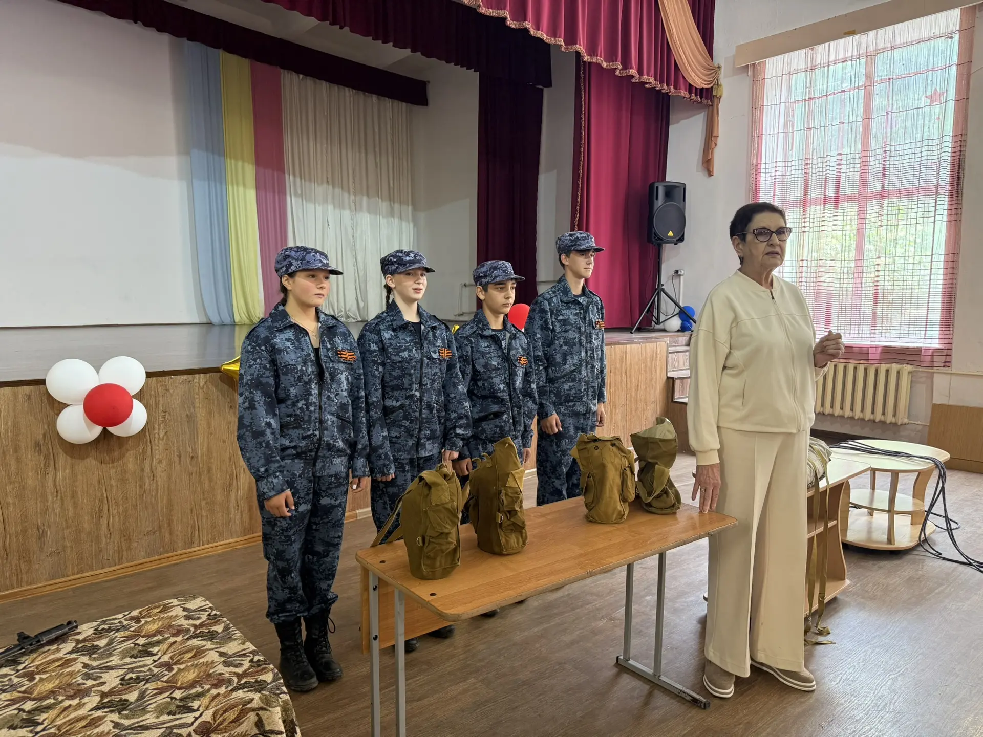 Сегодня в нашем пришкольном лагере прошёл насыщенный мастер-класс для будущих зарничников! Участники