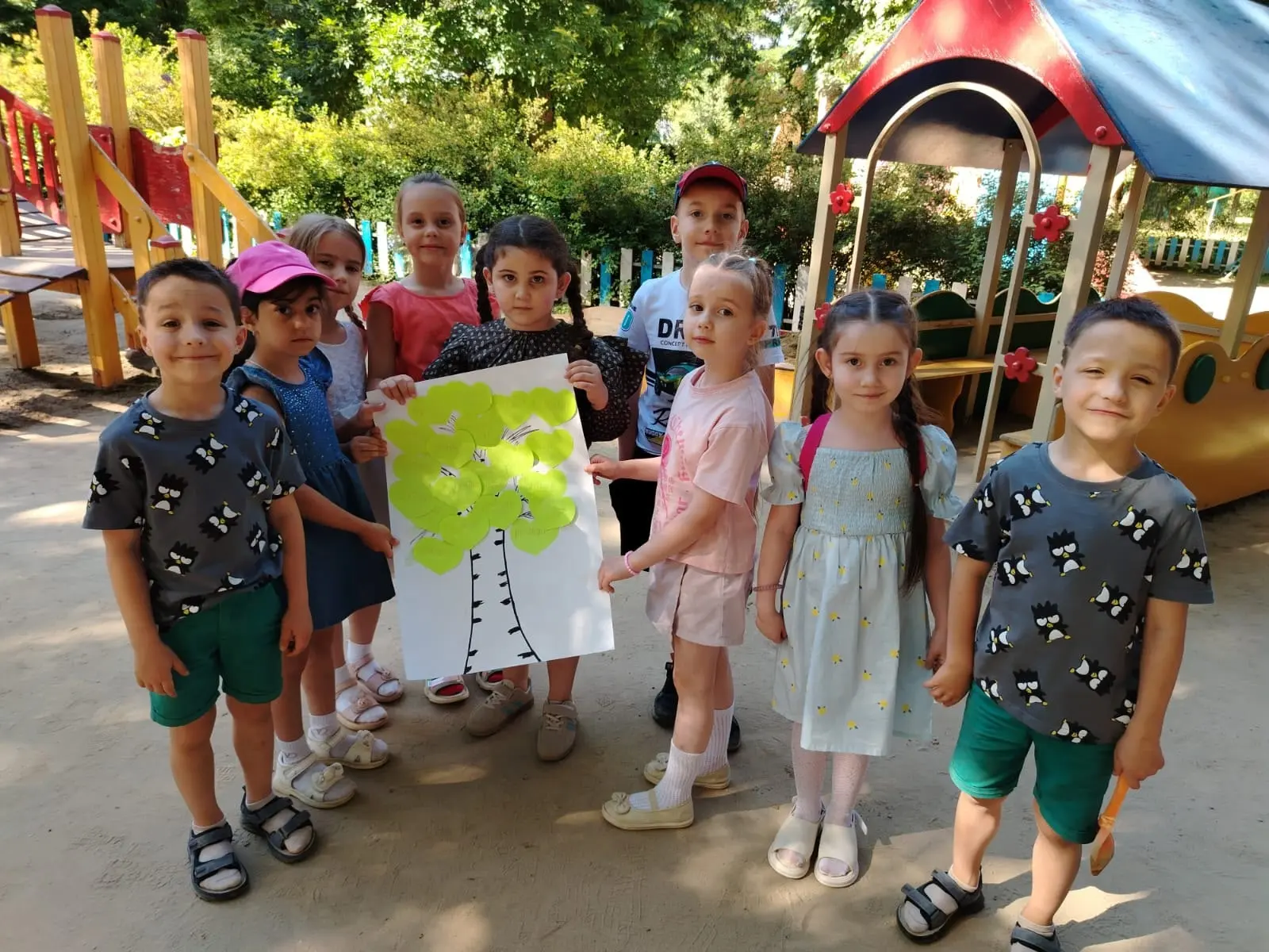 🤝 День Друзей прошёл в нашем детском саду!
Сегодня мы говорили о самом главном — о дружбе. Ведь дру