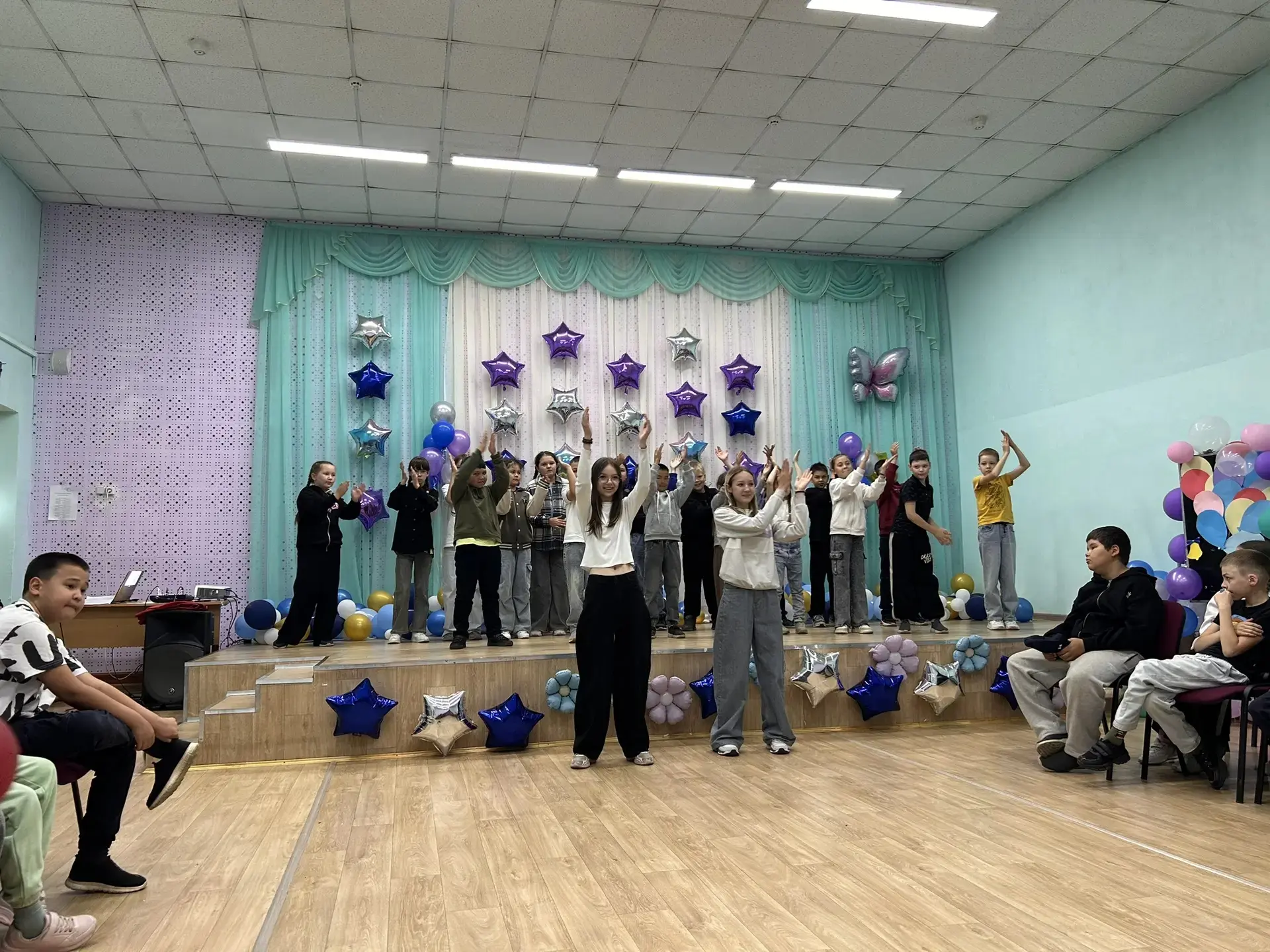 ☀️ Сегодня  утро в  ЛДП 👧👦"Планета Детства" 👦👧 началось с бодрой зарядки – разбудил...