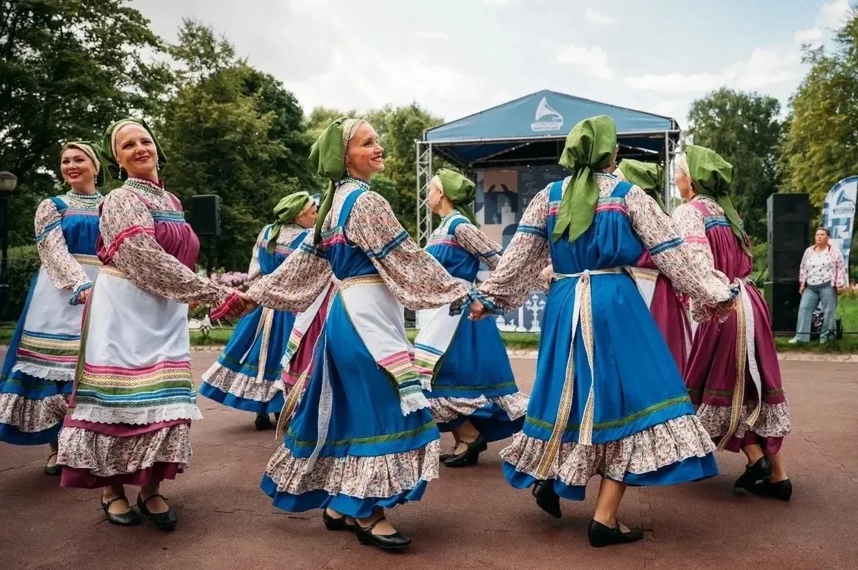 С Днём государственного флага России!
