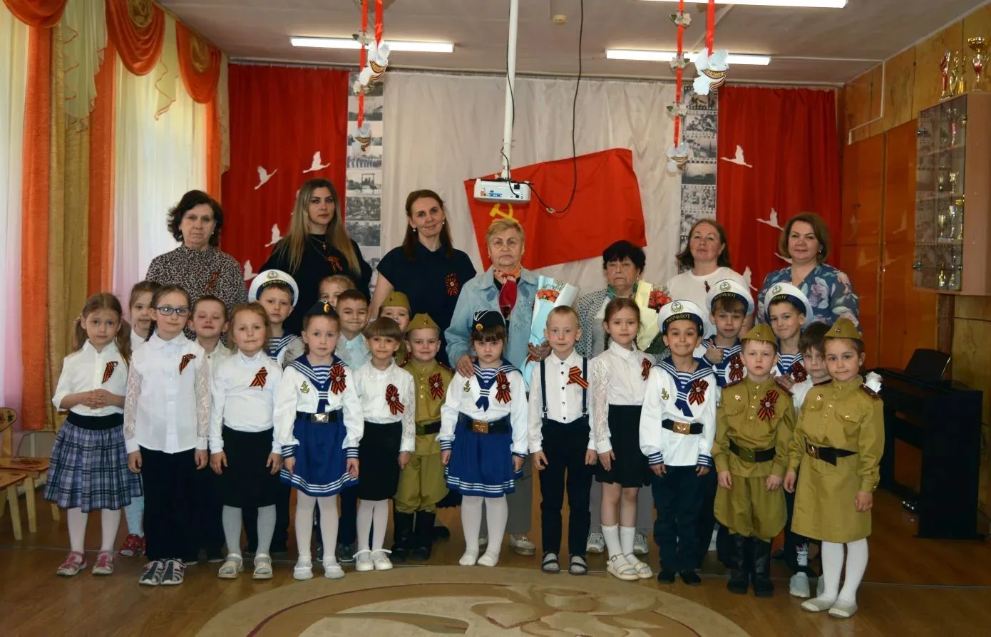 Сегодня в нашем детском саду, в преддверии праздника Дня Победы, состоялась встреча наш...