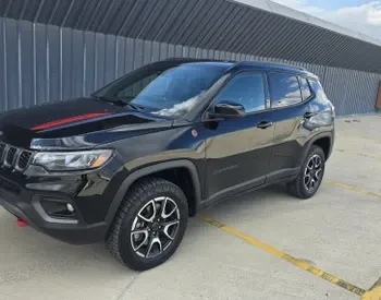 🚗 Jeep 2025