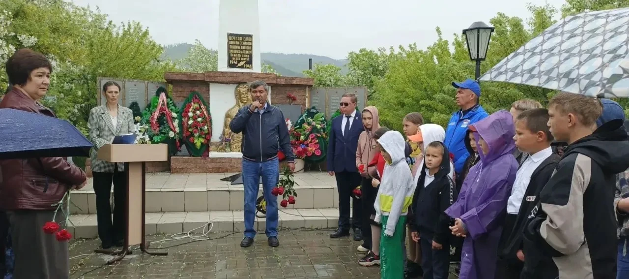 🇷🇺С Днём России

Прошли праздничные мероприятия⬇️

В нашем районе

На📸моменты
с митинга в с. Нест