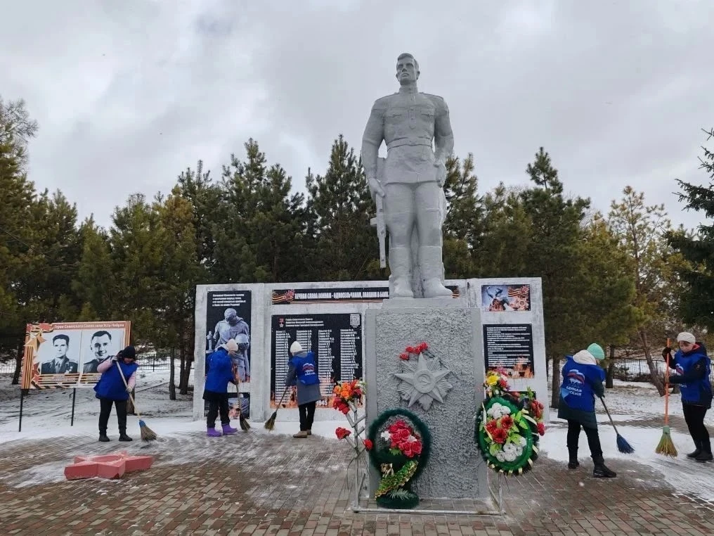 Сезон большой уборки продолжается!  🗓 Сегодня во всех муниципалитетах работники предприятий, муницип
