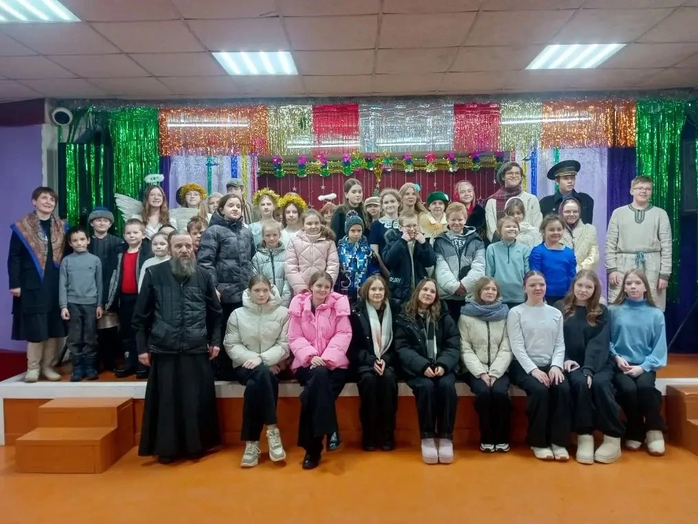 В минувшую пятницу ученики и педагоги нашей гимназии отправились в гости к друзьям из села Залучье. 